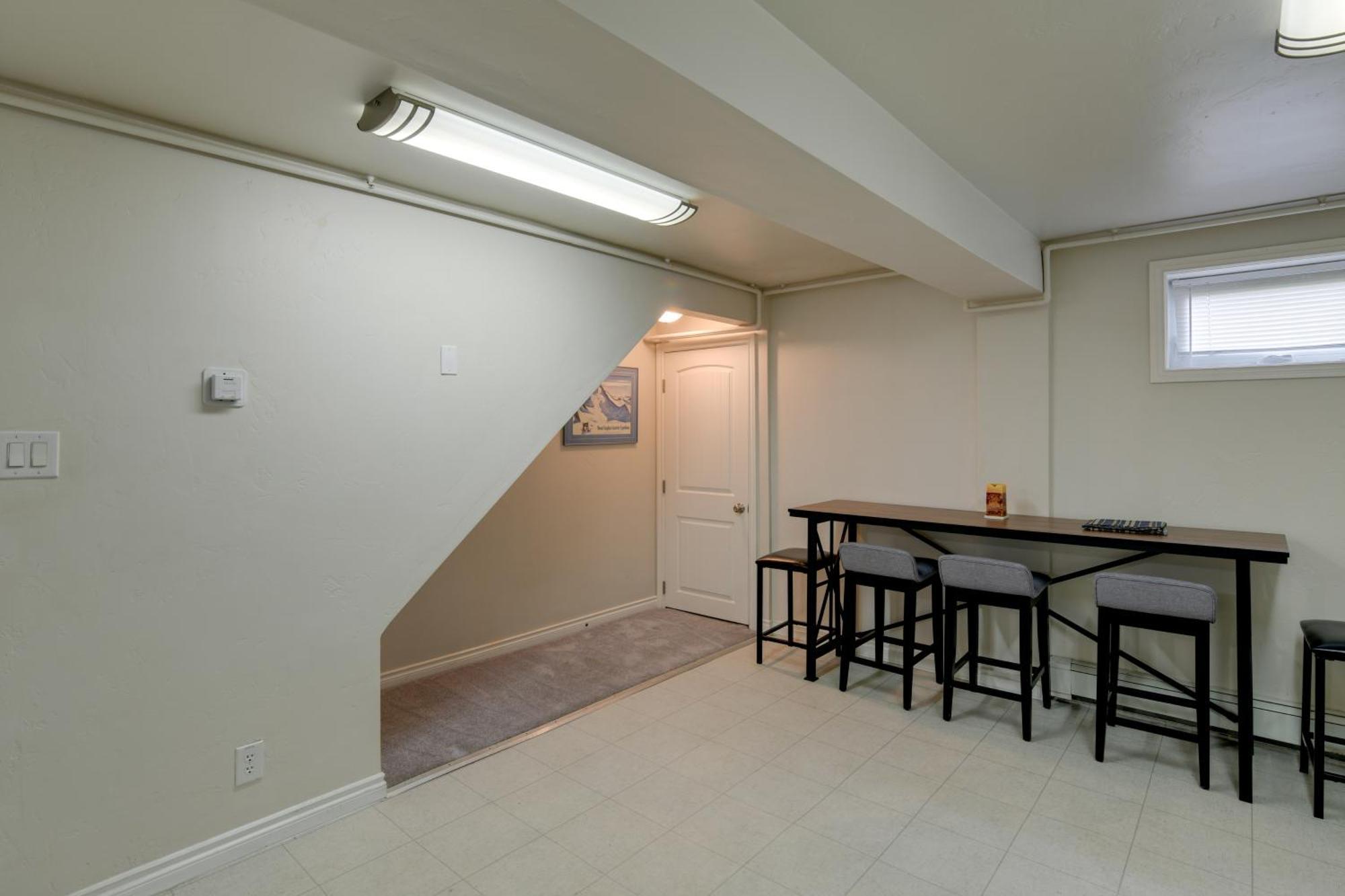 Cozy Anchorage Retreat Less Than 4 Mi To Downtown! Exterior photo