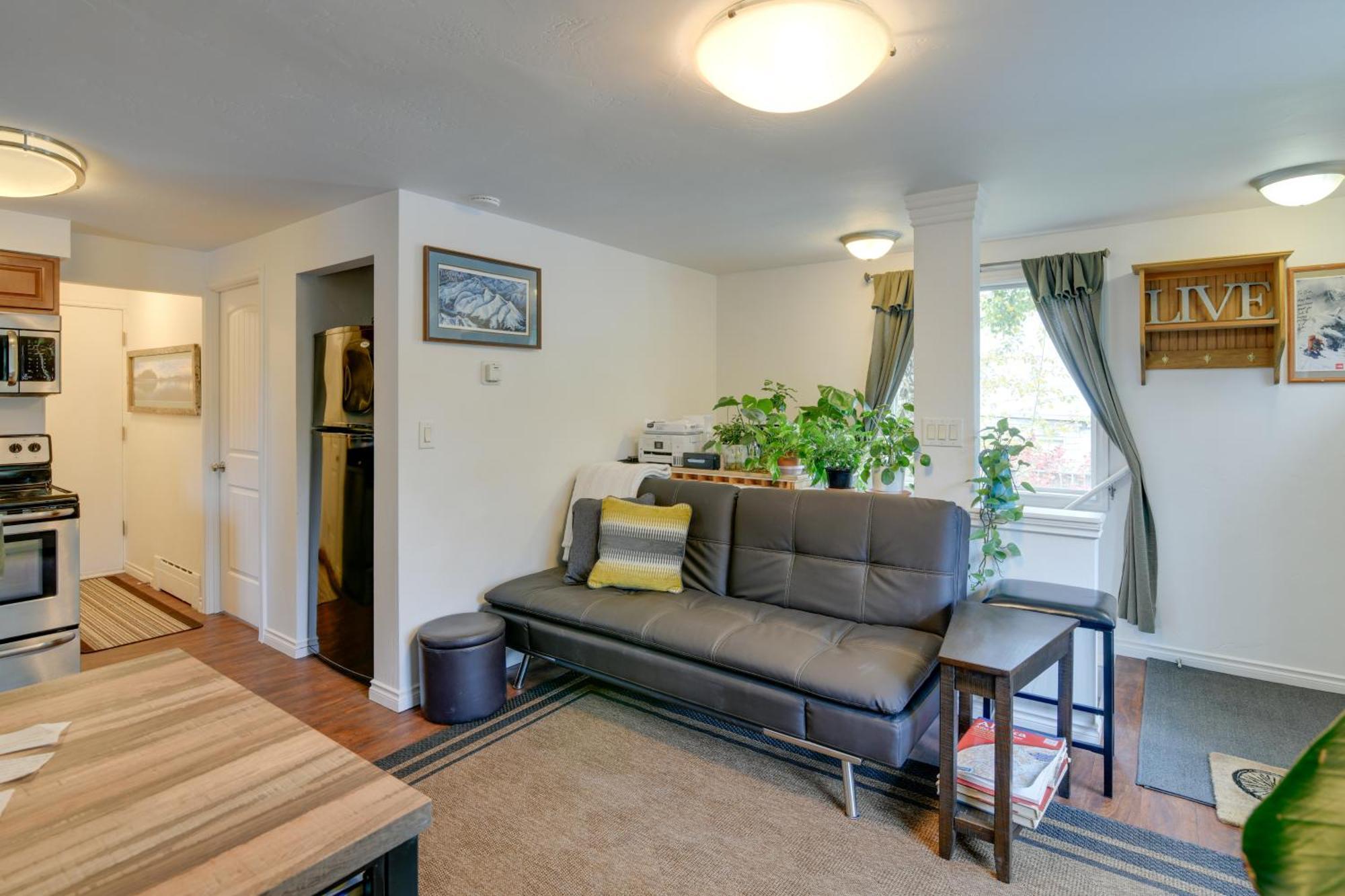 Cozy Anchorage Retreat Less Than 4 Mi To Downtown! Exterior photo