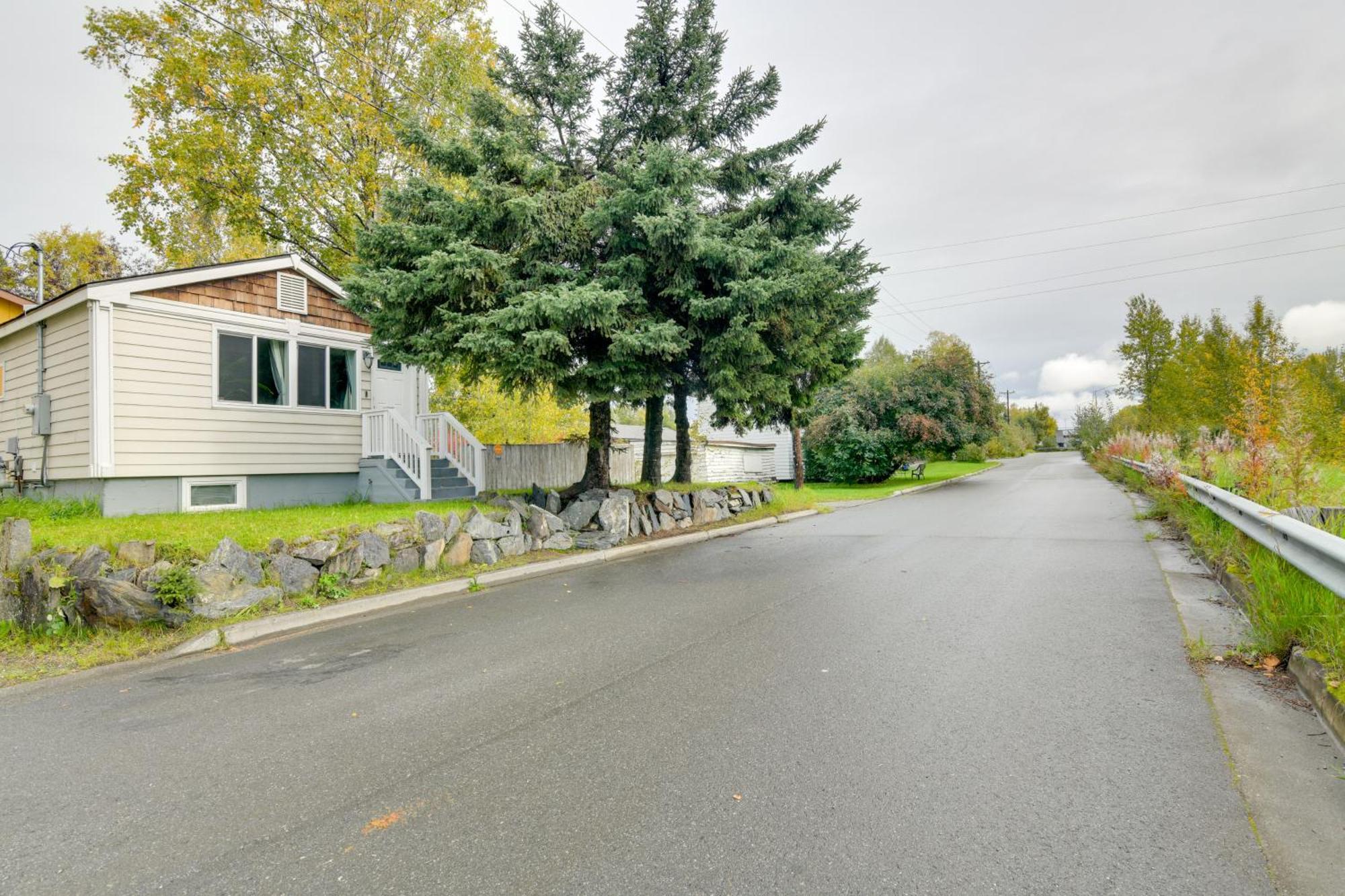 Cozy Anchorage Retreat Less Than 4 Mi To Downtown! Exterior photo
