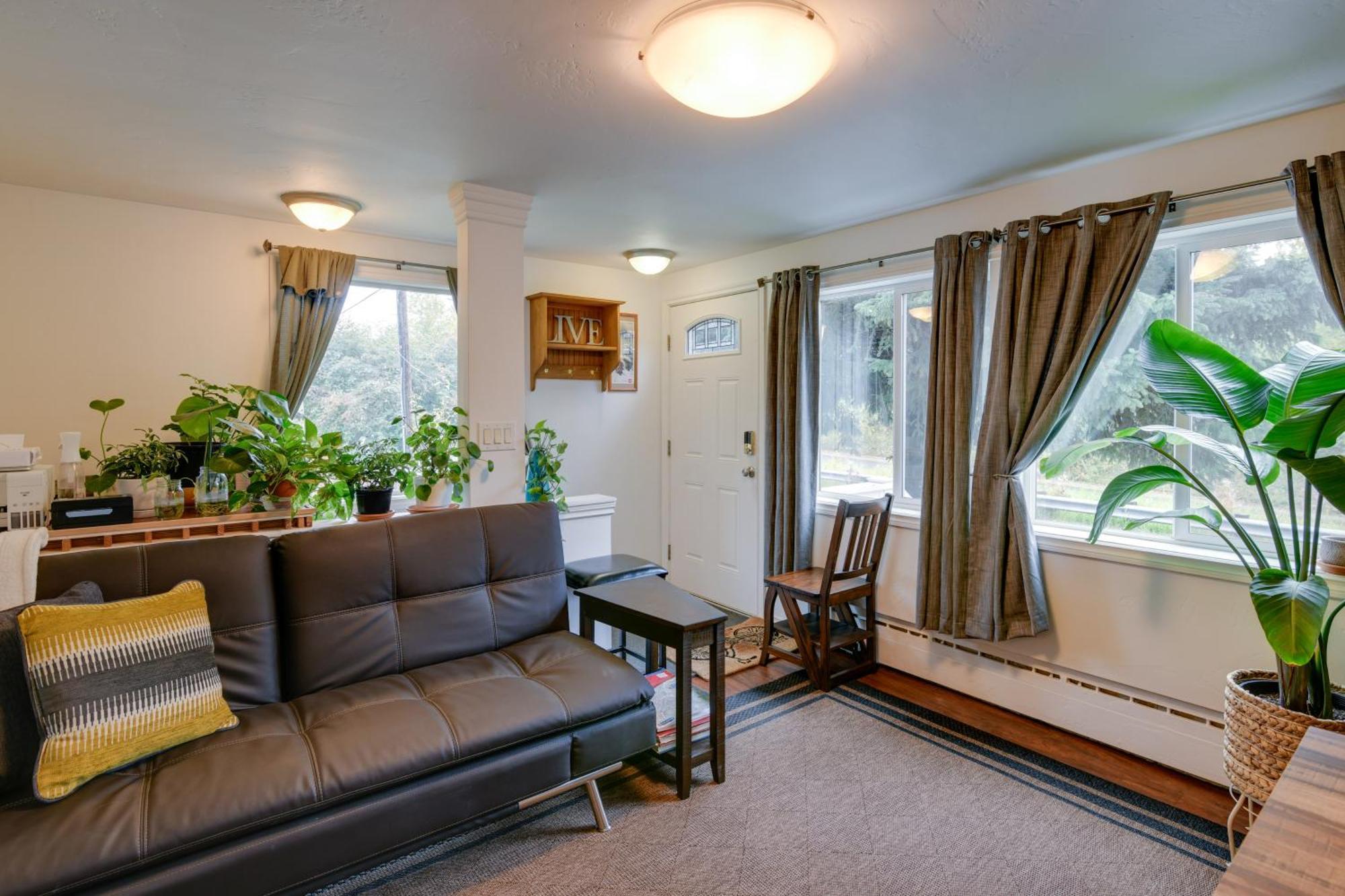Cozy Anchorage Retreat Less Than 4 Mi To Downtown! Exterior photo